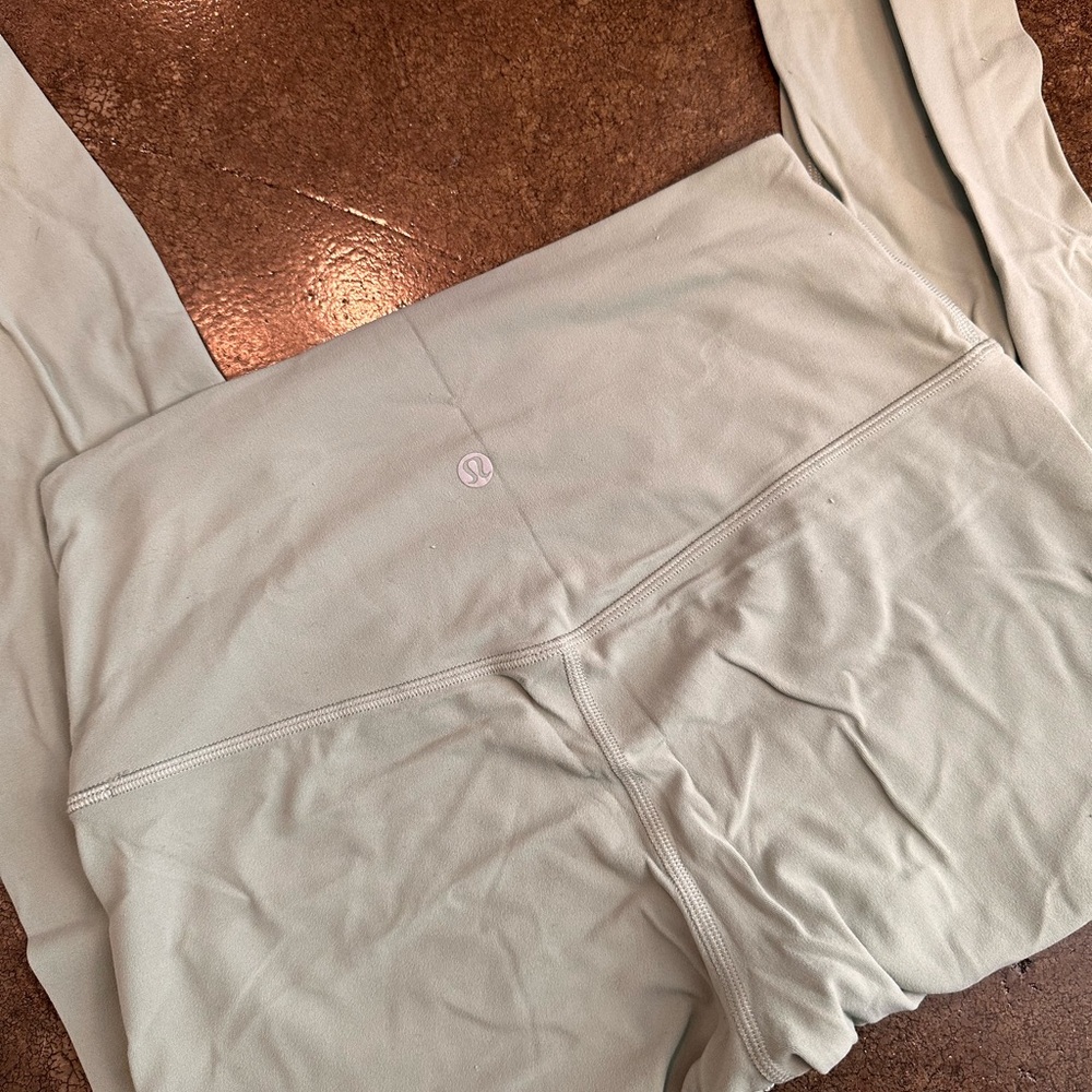 Lululemon Mint Green Leggings